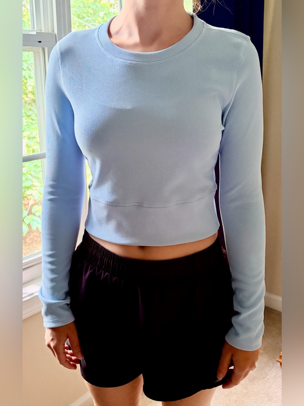 Move Theology Blue Ribbed Cropped Workout Top Size Medium Like New